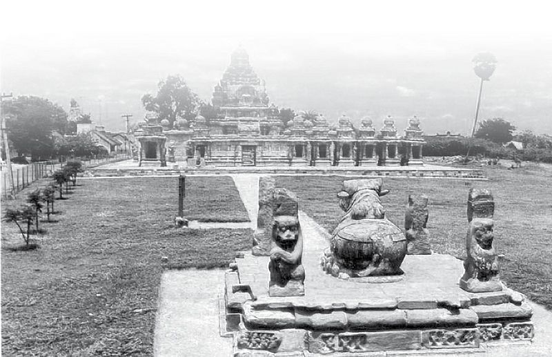 File:Kailasanatha Temple2.jpg